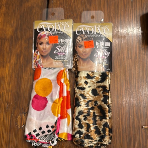 Large lot of hair accessories all NWT! Headscarves, head bands, & Scrunchies! - Picture 2 of 10